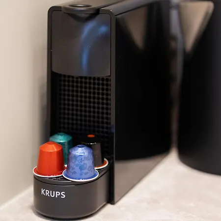 Exclusive With Parking & Balcony By Renters Prestige شقة *