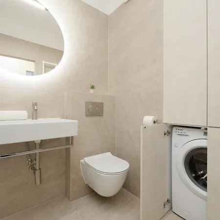 Apartment Exclusive With Parking & Balcony By Renters Prestige Warsaw