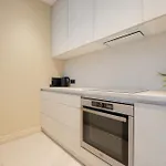 Apartment Exclusive With Parking & Balcony By Renters Prestige Warschau